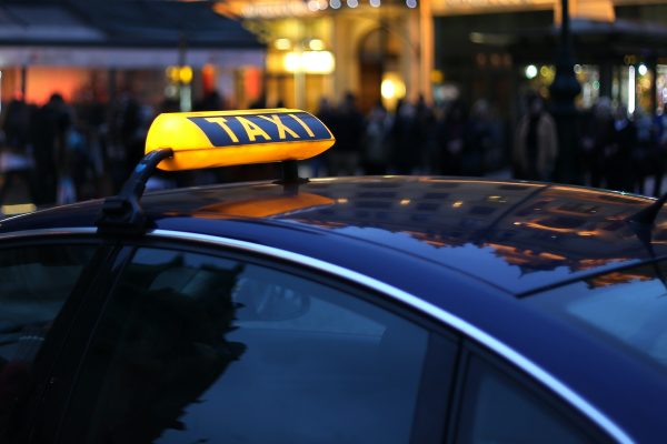 taxi-sign-at-night.jpg
